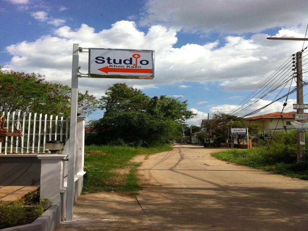 Studio Khon Kaen By Icheck Inn Exteriér fotografie